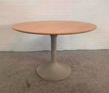 Tafel vintage ronde berkenhouten tulpvoet tafel knoll stijl beschikbaar voor biedingen
