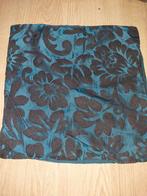 Blauw sierkussen met bloemmotief, Ophalen of Verzenden, Zo goed als nieuw, Blauw, Vierkant