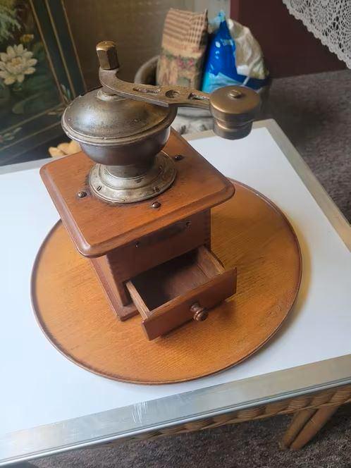 Antieke Houten Koffiemolen, Antiek en Kunst, Antiek | Keukenbenodigdheden, Ophalen of Verzenden