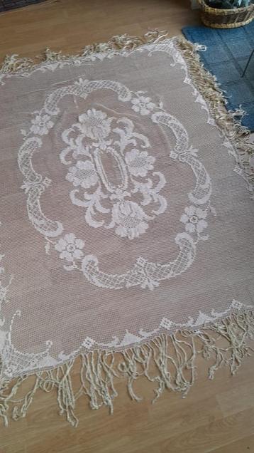 antiek tafelkleed 115x150 met 20cm zijde franje beschikbaar voor biedingen