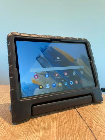Samsung Galaxy Tab A8 met nieuwe hoes beschikbaar voor biedingen
