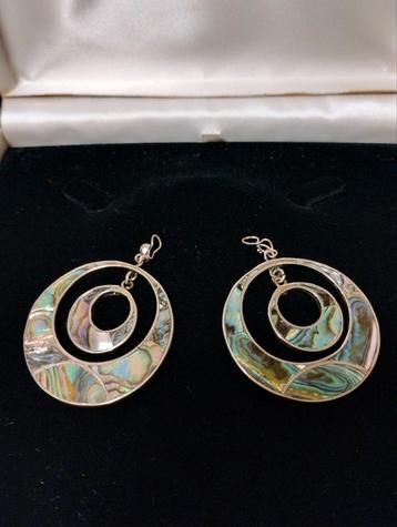 Vintage Taxco Sterling zilveren oorbellen met abalone. beschikbaar voor biedingen