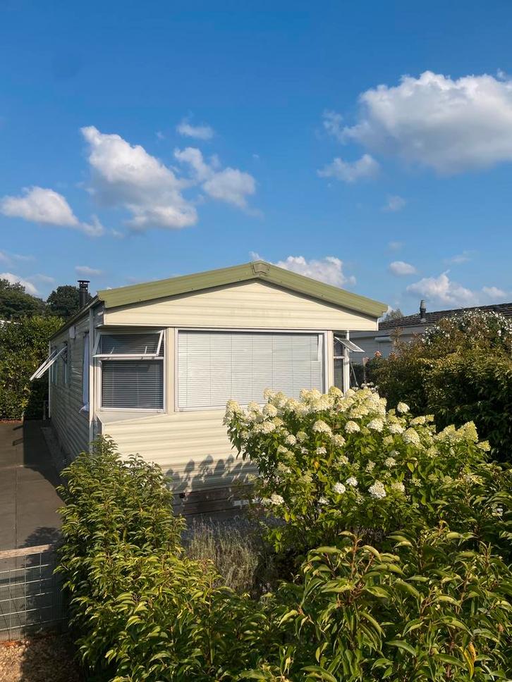 Ruime stacaravan, type Willerby Salisbury, Caravans en Kamperen, Stacaravans, Ophalen