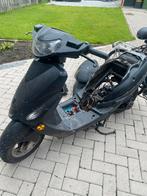 Scooter v clic, Fietsen en Brommers, Scooters | Peugeot, Ophalen, Overige modellen, Maximaal 45 km/u, Benzine