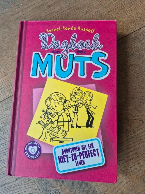 Avonturen uit een niet-zo-perfect leven, Boeken, Kinderboeken | Jeugd | 10 tot 12 jaar, Zo goed als nieuw, Ophalen of Verzenden