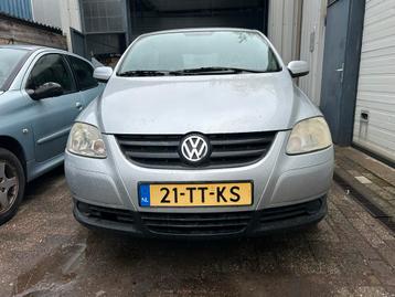Volkswagen Fox 1.2 40KW 2007 Grijs beschikbaar voor biedingen