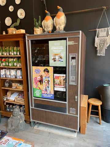 Snoepautomaat vending machine beschikbaar voor biedingen