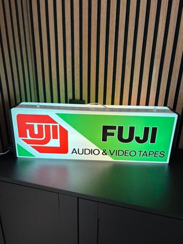 Nieuwe Fuji lichtbak / reclamelamp beschikbaar voor biedingen