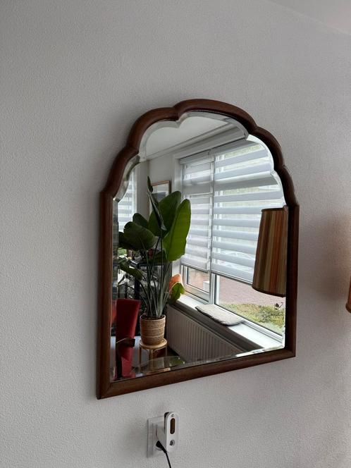 Grote spiegel met houten lijst, Huis en Inrichting, Woonaccessoires | Spiegels, Gebruikt, 50 tot 75 cm, Minder dan 100 cm, Overige vormen