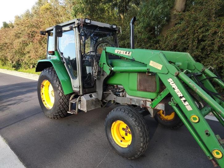 JOHN DEERE tractor (type 3200X, 65 pk, STOLL voorlader, etc), Zakelijke goederen, Agrarisch | Tractoren, 2500 tot 5000, John Deere