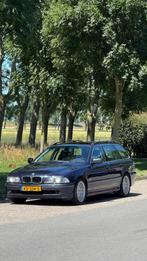 BMW E39 Touring 2002 Blauw, Achterwielaandrijving, 2000 kg, Stationwagon, Particulier