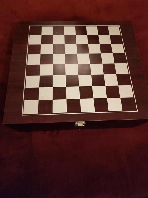 Houten schaakspel met kelnersset/ wijnkist, Hobby en Vrije tijd, Gezelschapsspellen | Bordspellen, Zo goed als nieuw, Een of twee spelers