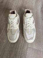 Nike Air Huarache, maat 40 (valt erg klein), Kleding | Dames, Schoenen, Wit, Nike, Ophalen of Verzenden, Sneakers of Gympen
