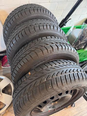 Winterbanden Hankook met Velgen - 195/65R15 beschikbaar voor biedingen