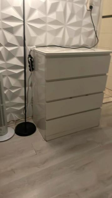 Ikea ladekast beschikbaar voor biedingen