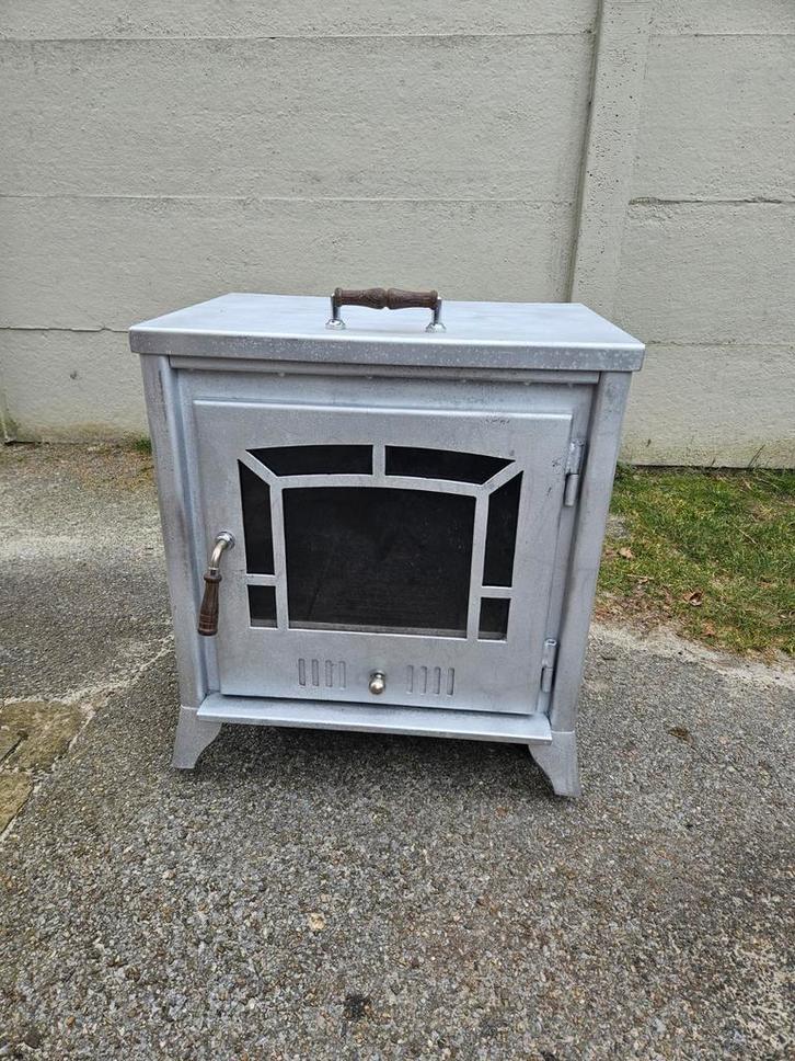 Mooie houtkachel Panadero Castilla 9.9.kw 240m3 voor 250 eur, Tuin en Terras, Terrasverwarmers, Ophalen