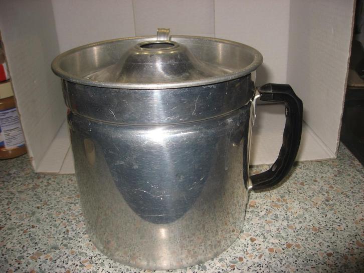 Selecta retro Melk koker van Aluminium met fluit, Antiek en Kunst, Antiek | Keukenbenodigdheden, Ophalen of Verzenden