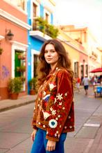 Handgemaakt katoen velvet suzani jas uit India een maat, Kleding | Dames, Ophalen of Verzenden, Nieuw, Rood, Jasje