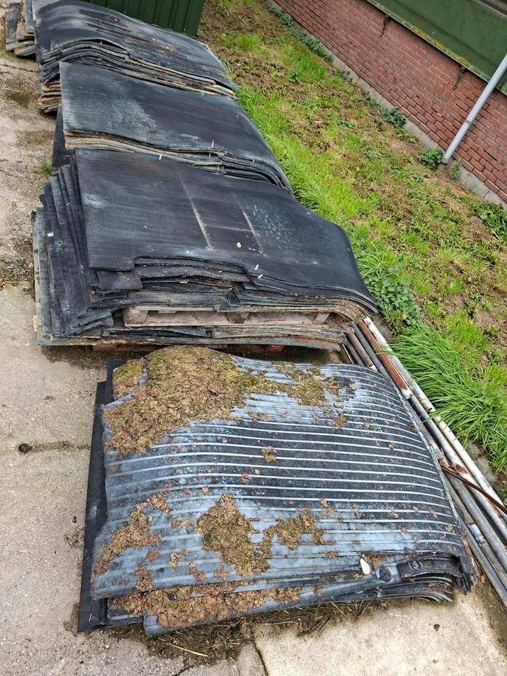 Gebruikte ligboxmatten - Circa 90 stuks, Doe-het-zelf en Verbouw, Overige Doe-het-zelf en Verbouw, Gebruikt, Ophalen