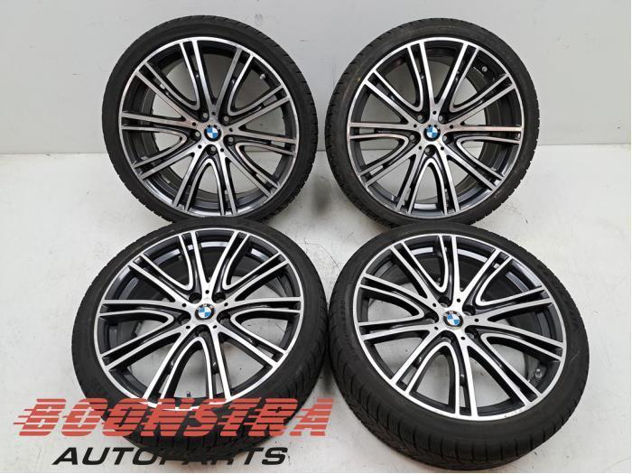 Sportvelgenset + winterbanden van een BMW 5-Serie, Auto-onderdelen, Banden en Velgen, Personenwagen, Gebruikt, 3 maanden garantie