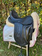 Zwart monoblad dressuurzadel 17,5 inch, Dieren en Toebehoren, Ophalen of Verzenden, Dressuur