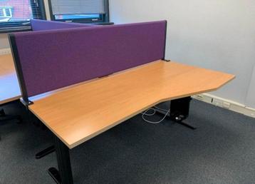 GRATIS leuke retro bureaus incl. paars tussnschot WEG=WEG beschikbaar voor biedingen