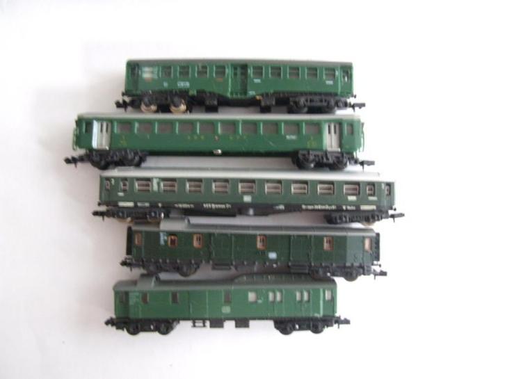 5x personenwagons verschillende merken, Hobby en Vrije tijd, Modeltreinen | N-Spoor, Gebruikt, Wagon, Gelijkstroom, Overige merken