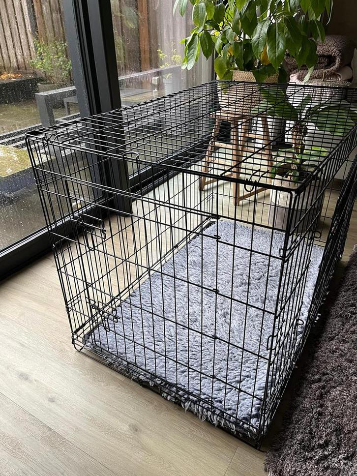 Erg fijne inklapbare hondenbench (70cmx70cmx100cm) te koop, Dieren en Toebehoren, Hondenbenches, Zo goed als nieuw, Ophalen