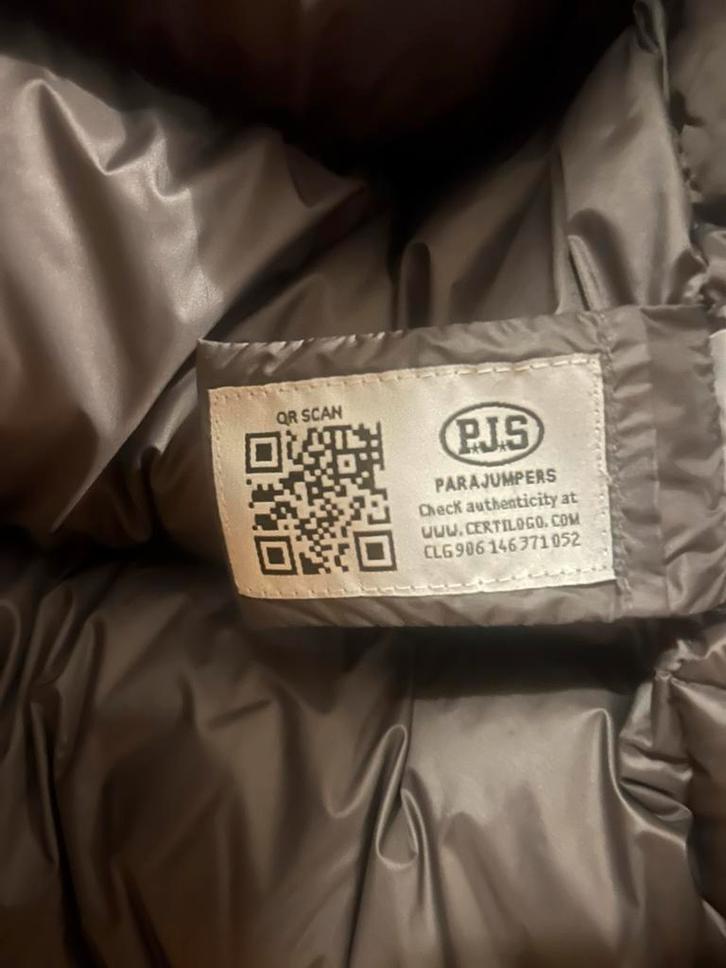 Parajumper Winterjas Maat L - Perfecte Staat!, Kleding | Dames, Jassen | Winter, Zo goed als nieuw, Maat 42/44 (L), Zwart, Ophalen of Verzenden