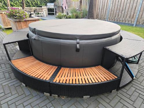 Softub Portico bubbelbad met accessoires, Tuin en Terras, Bubbelbaden en Hottubs, Zo goed als nieuw, Vast, Afdekzeil, Filter, Pomp