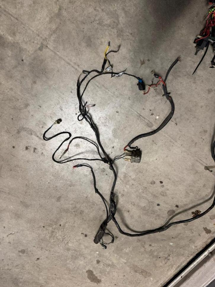 Piaggio Typhoon 125cc kabelboom., Fietsen en Brommers, Brommeronderdelen | Scooters, Zo goed als nieuw, Piaggio, Overige typen