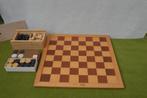 Homas schaakbord type Astra met Jumbo damstenen en schaakbor, Een of twee spelers, Ophalen of Verzenden, Gebruikt, Homas