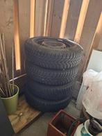 Vredestein winterbanden op stalen velg, Ophalen, Zo goed als nieuw