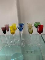 Aquavit mondgeblazen gekleurde likeurglaasjes 10x vintage, Antiek en Kunst, Antiek | Glas en Kristal, Ophalen of Verzenden