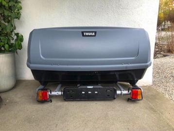 TE HUUR Thule BackUp 900 + EasyBase Trekhaakkoffer beschikbaar voor biedingen