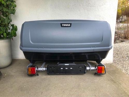 TE HUUR Thule BackUp 900 + EasyBase Trekhaakkoffer, Auto diversen, Dakkoffers, Zo goed als nieuw, Ophalen