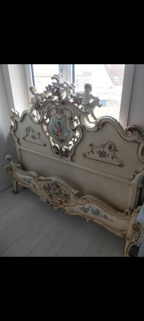 Antiek 2 persoonsbed ombouw Silik houtgesneden barok, Antiek en Kunst, Curiosa en Brocante, Ophalen