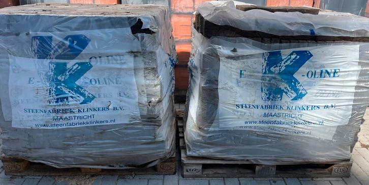 1 pallet gevelstenen zwart, Doe-het-zelf en Verbouw, Betonmolens, Nieuw, Ophalen of Verzenden