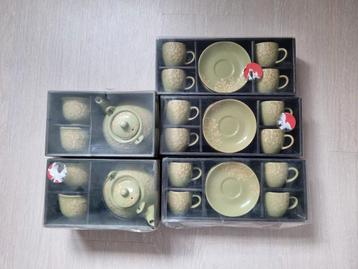 Thee/koffie set NIEUW in doos beschikbaar voor biedingen