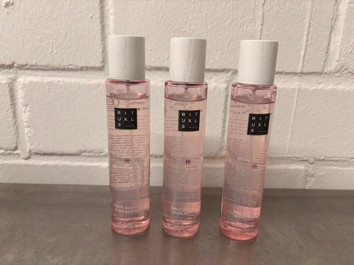 Rituals of Sakura bodymist 💖 50ml, Sieraden, Tassen en Uiterlijk, Uiterlijk | Lichaamsverzorging, Zo goed als nieuw, Bad & Douche
