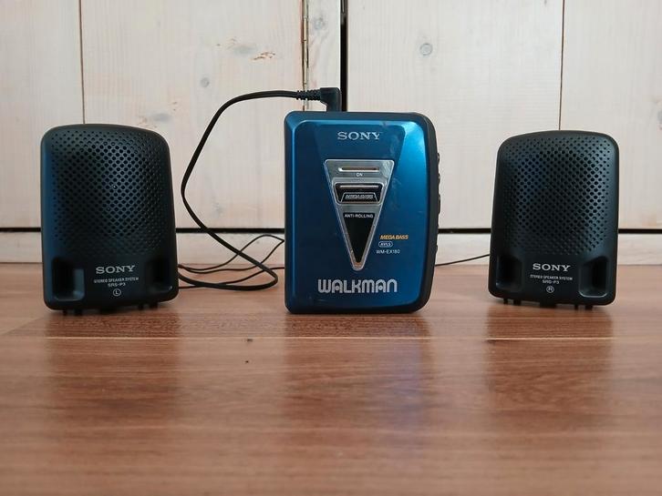 Sony walkman wm-ex180 met sony srs-p3 speakertjes, Audio, Tv en Foto, Walkmans, Discmans en Minidiscspelers, Walkman, Ophalen of Verzenden