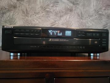 Sony CDP-CE305 - 5-Disc CD Wisselaar beschikbaar voor biedingen
