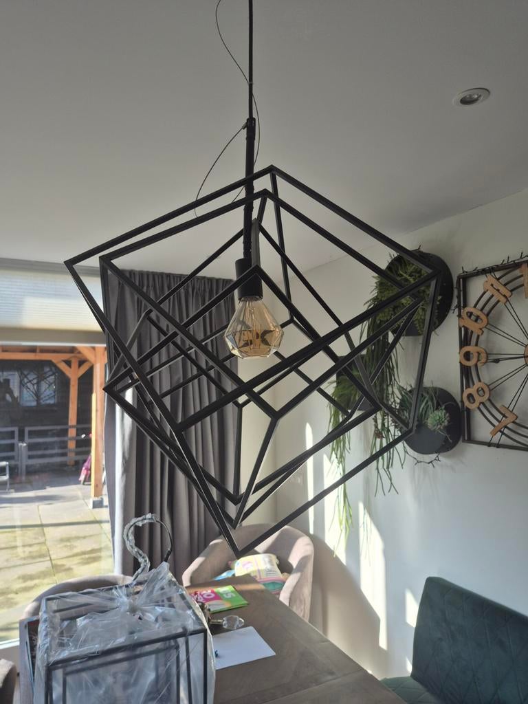Nieuwe zwarte hanglamp geometrisch, Nieuw, Ophalen of Verzenden, Metaal, Modern