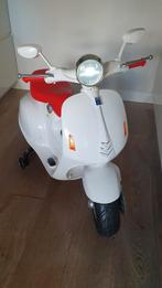 Zgan kinder scooter op accu, zijwieltjes, muziek,verlichting, Ophalen, Zo goed als nieuw