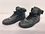 A7185 Louis Vuitton Rivoli Sneakers [Maat 39,5], Ophalen of Verzenden, Gedragen, Zwart