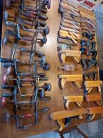 Heel veel handschaven en handboren, Ophalen