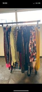 Kledingkast opruimen …?, Ophalen, Zo goed als nieuw