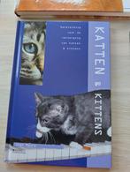 5 boeken over katten en kittens en hun verzorging, Ophalen, Zo goed als nieuw