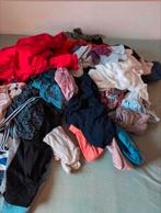 Kledingpakket, twee ruitjes tassen vol, veel kleding, Ophalen, Gedragen