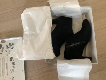 Gabor enkellaarsje, zwart suede, maat 38 beschikbaar voor biedingen